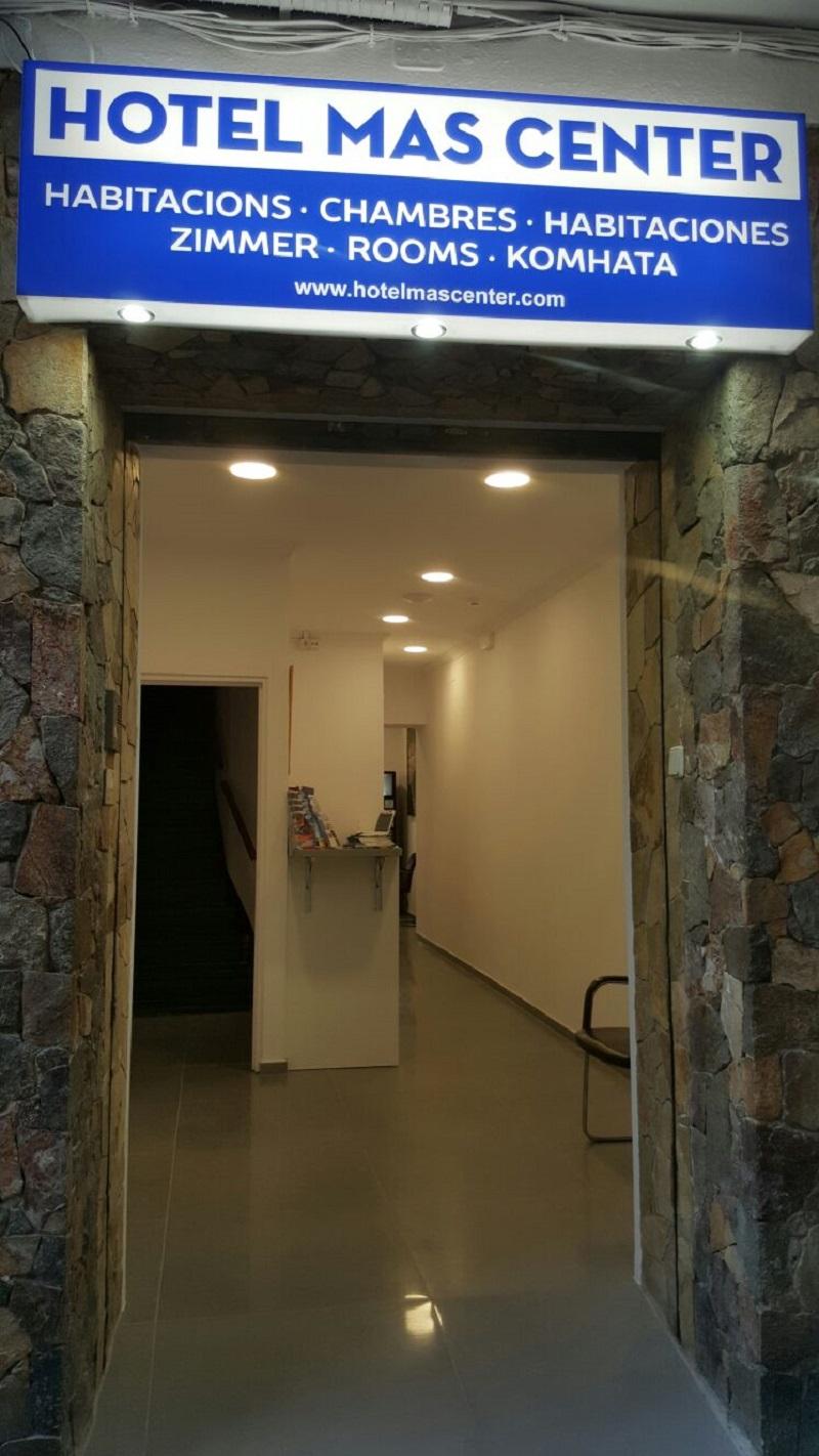 Mas Center Hotel